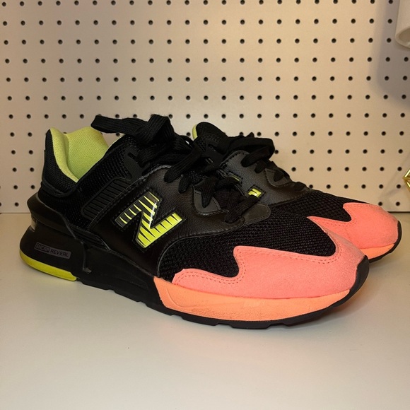 New Balance 997S Kawhi Leonard Sunrise - Picture 5 of 17